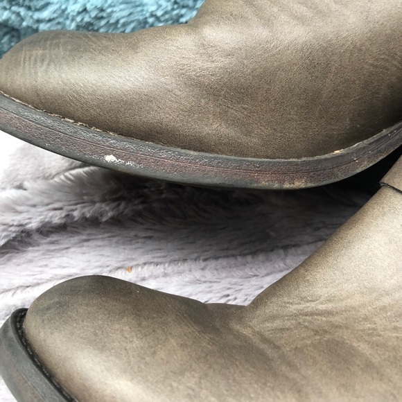 Booties - Picture 6 of 6